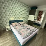 1 Tyskie Z Prywatnym Ogrodkiem Apartment