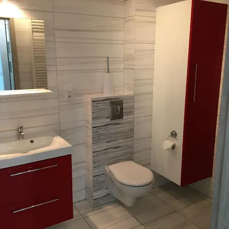 Appartement 1 Tyskie Z Prywatnym Ogrodkiem *