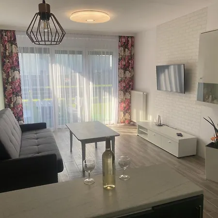 1 Tyskie Apartamenty Z Prywatnym Ogrodkiem * تخه