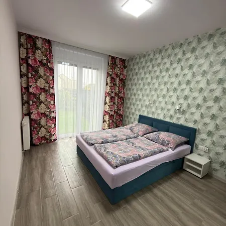 1 Tyskie Apartamenty Z Prywatnym Ogrodkiem Апартаменты *