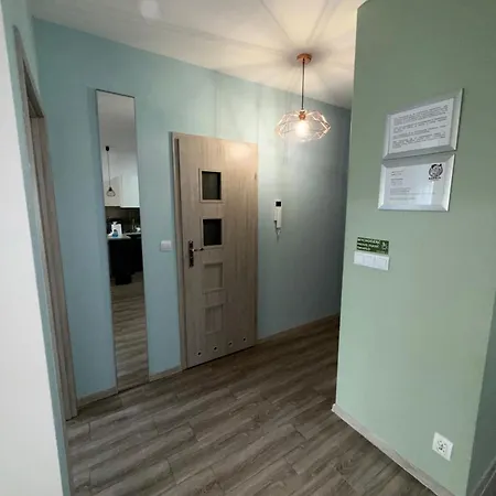 1 Tyskie Apartamenty Z Prywatnym Ogrodkiem Appartement Tychy