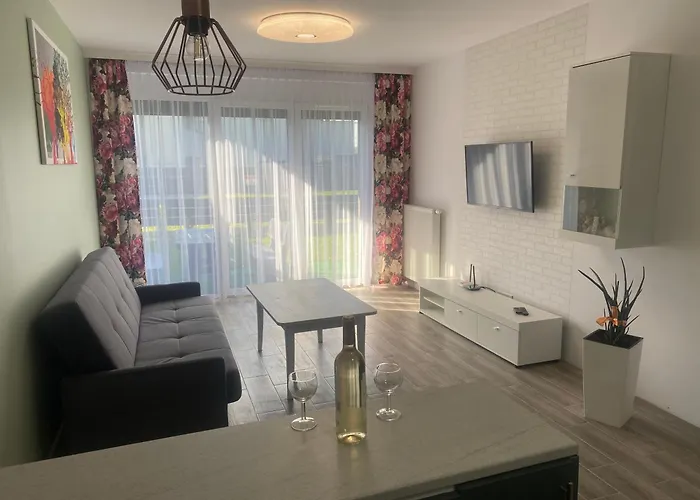 1 Tyskie Z Prywatnym Ogrodkiem * טיצ'י