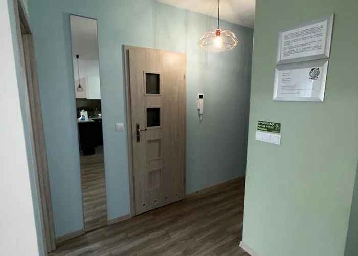 1 Tyskie Z Prywatnym Ogrodkiem Lägenhet Tychy